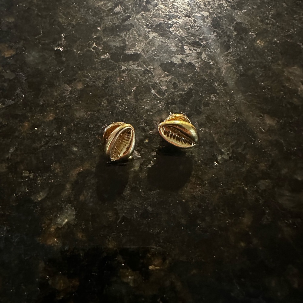 Tory Burch Bean Earrings